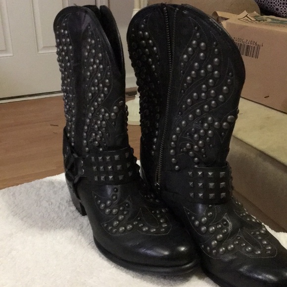 🎄 Ariat Black Leather Boots 🎄 - Picture 2 of 5